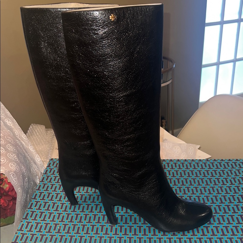 NIB TORY BURCH Tall Boot 80MM Goat Leather Black size 10
